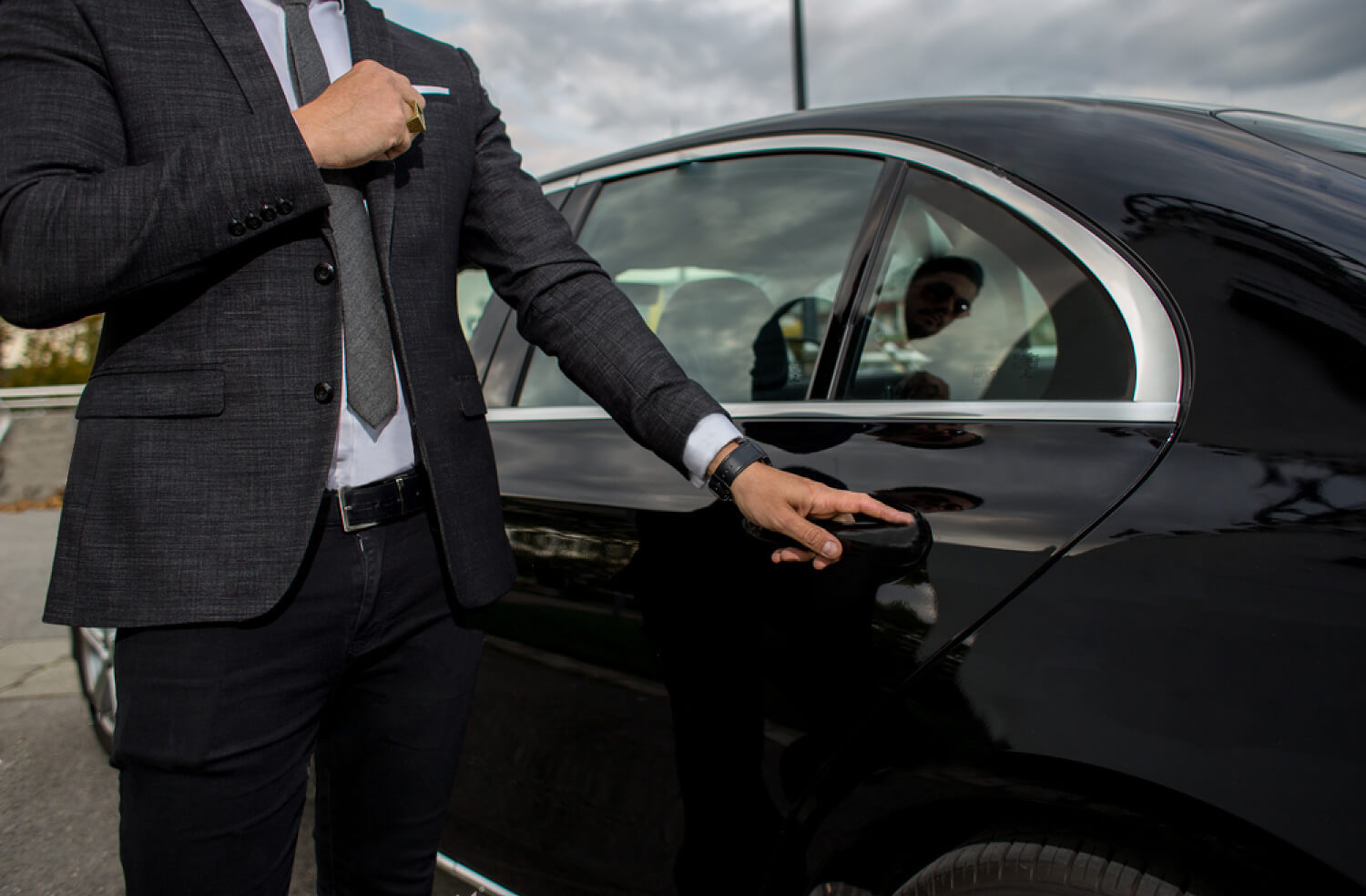 Alpine Chauffeurs Sets the Standard in West Bridgford Taxi and Chauffeur Services